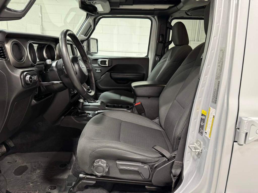 used 2022 Jeep Wrangler Unlimited car, priced at $35,985