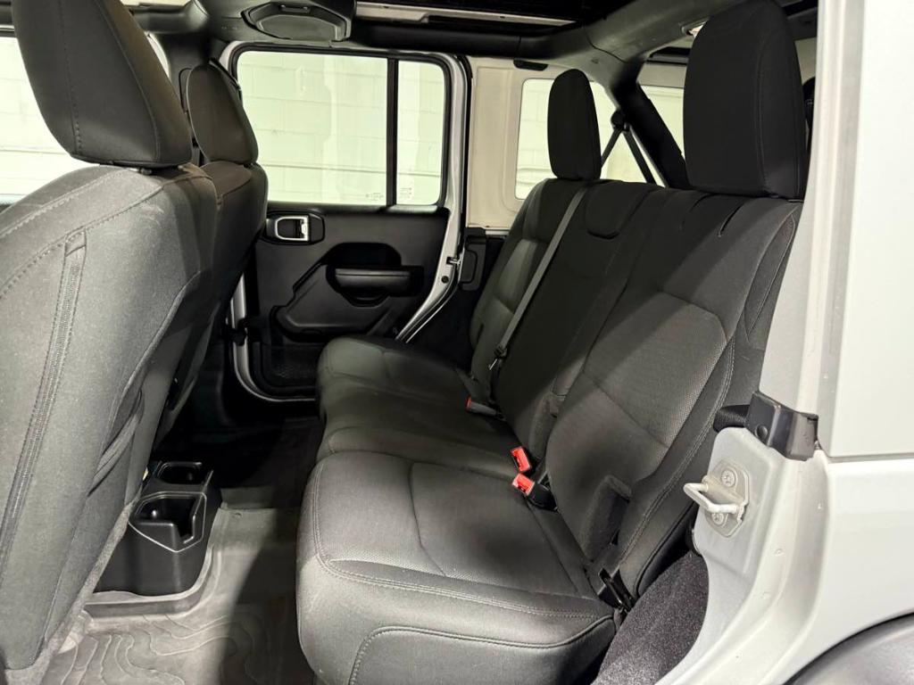 used 2022 Jeep Wrangler Unlimited car, priced at $35,985