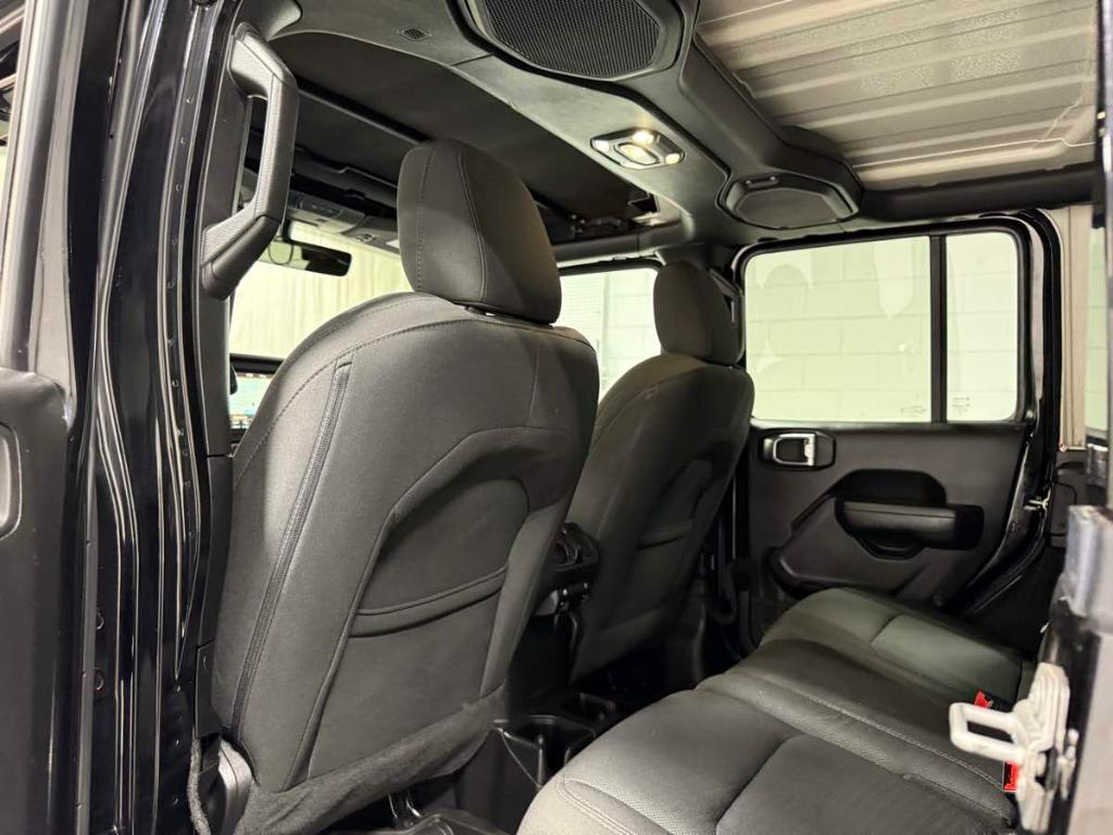 used 2022 Jeep Wrangler Unlimited car, priced at $36,985