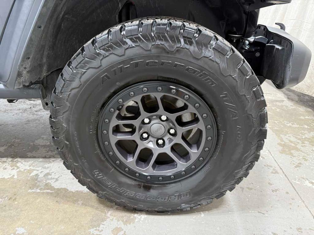 used 2022 Jeep Wrangler Unlimited car, priced at $36,985