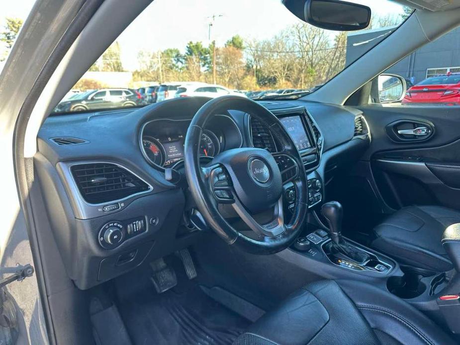 used 2020 Jeep Cherokee car, priced at $20,925