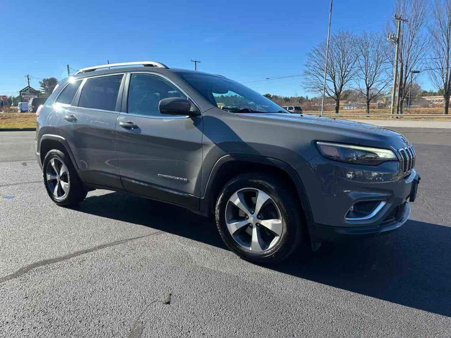 used 2020 Jeep Cherokee car, priced at $20,925