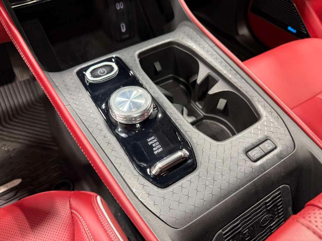 used 2024 Jeep Wagoneer S car, priced at $47,985