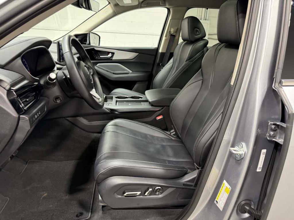 used 2025 Acura MDX car, priced at $54,985