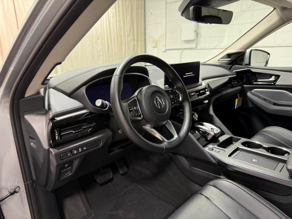 used 2025 Acura MDX car, priced at $54,985