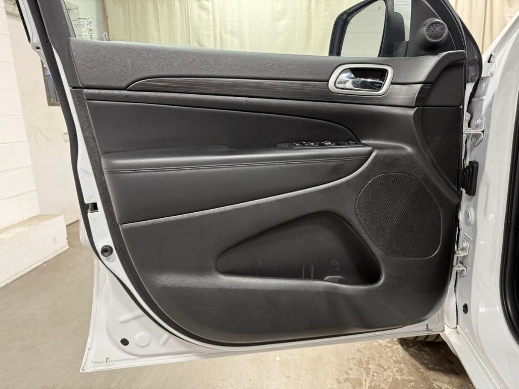 used 2022 Jeep Grand Cherokee WK car, priced at $32,985