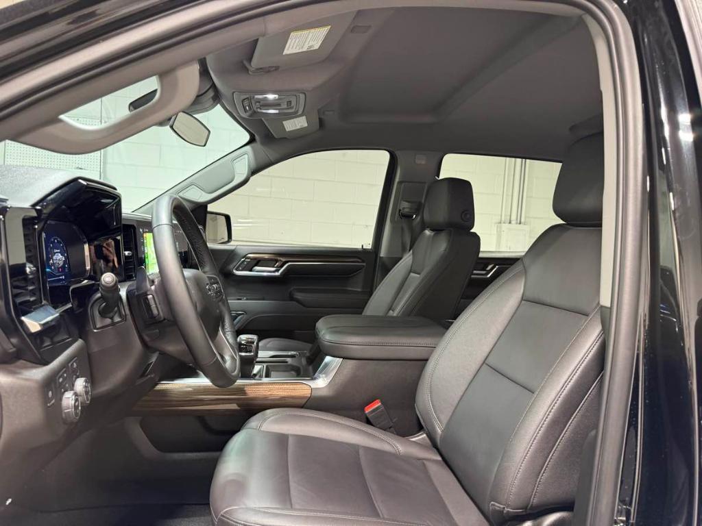 used 2024 Chevrolet Silverado 1500 car, priced at $52,985