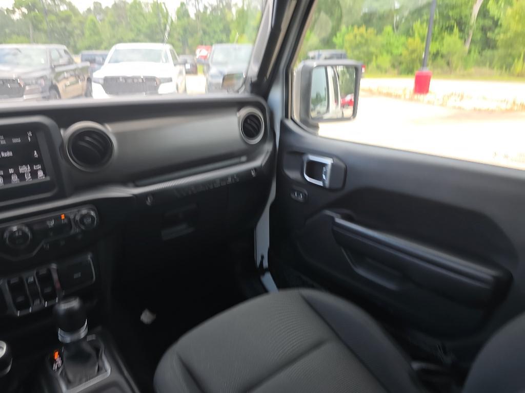 used 2020 Jeep Wrangler Unlimited car, priced at $28,922