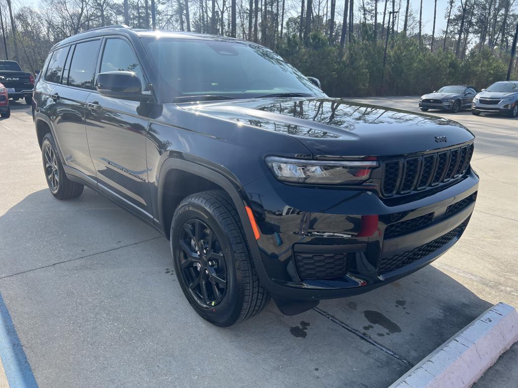 new 2025 Jeep Grand Cherokee L car, priced at $43,125