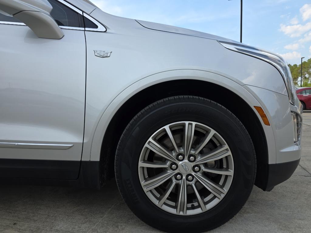 used 2018 Cadillac XT5 car, priced at $21,177