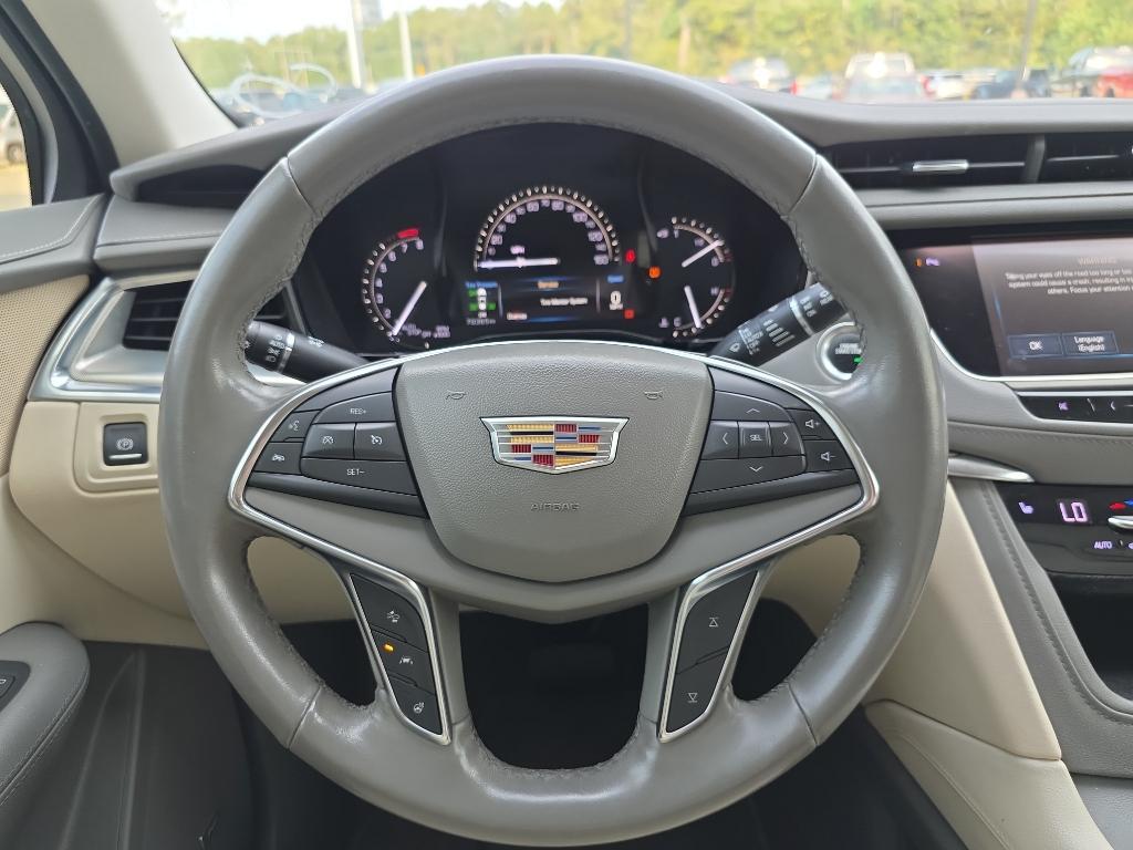 used 2018 Cadillac XT5 car, priced at $21,177