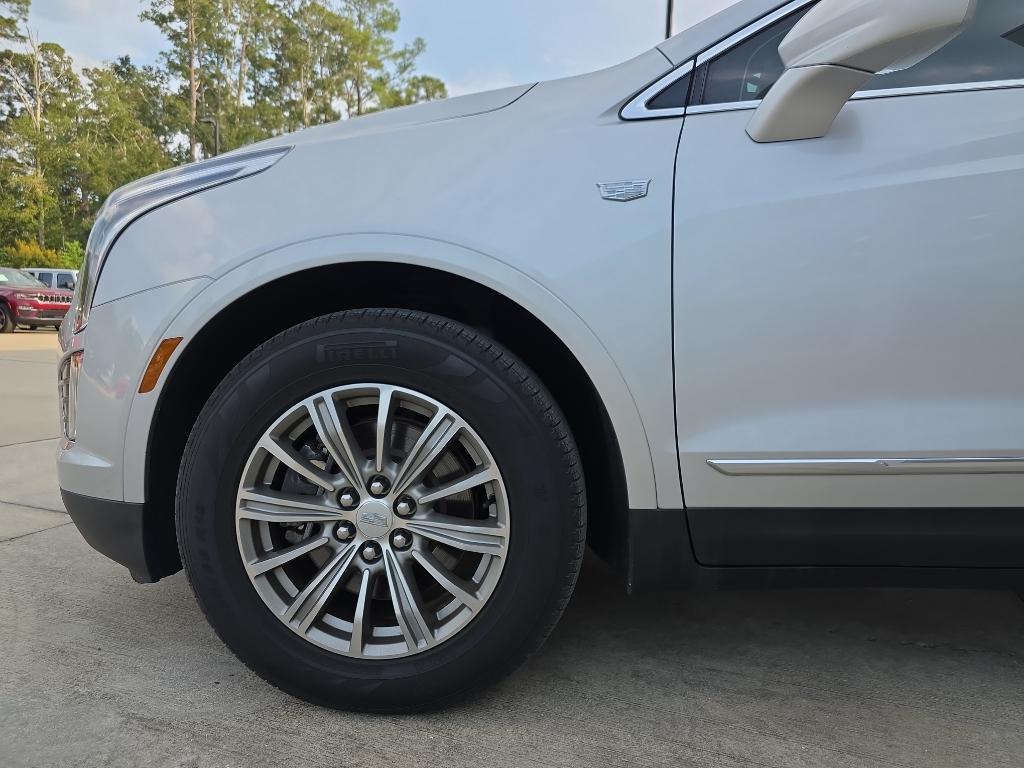 used 2018 Cadillac XT5 car, priced at $21,177