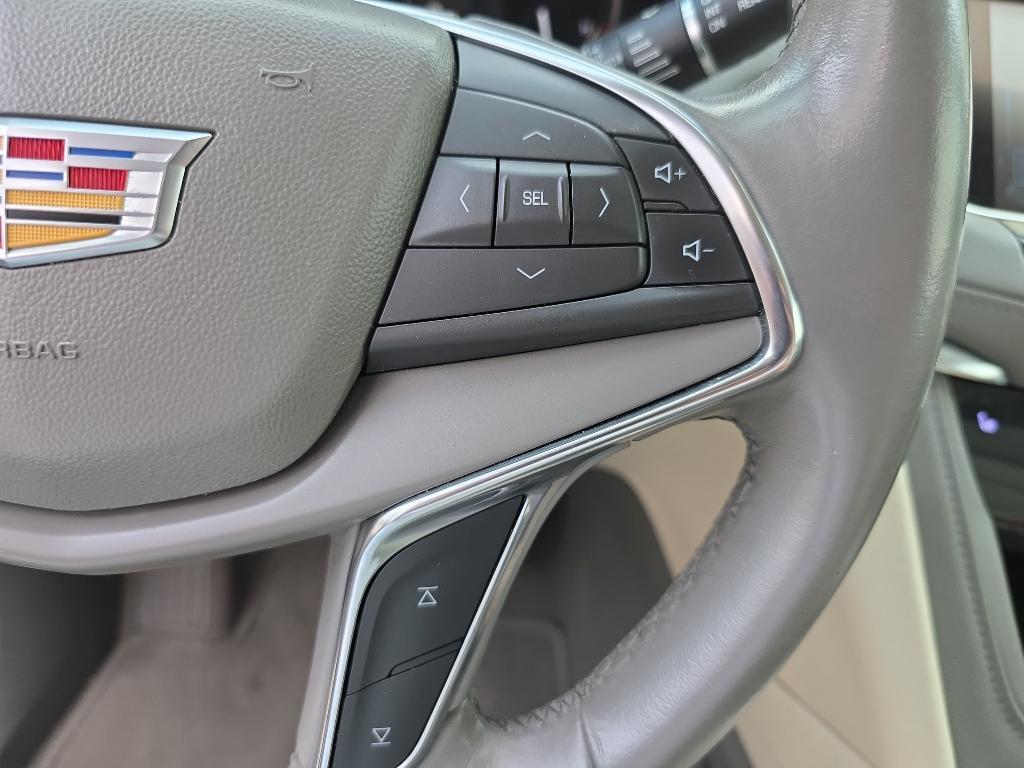 used 2018 Cadillac XT5 car, priced at $21,177