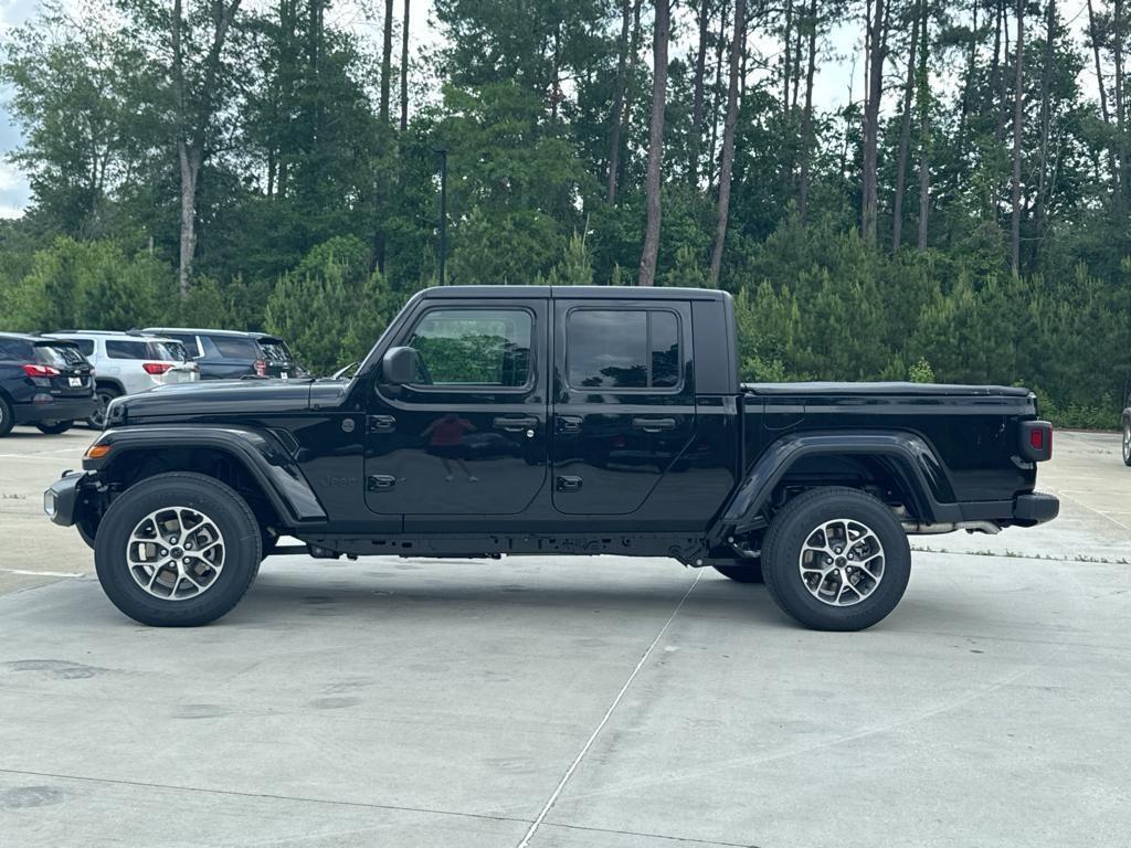 new 2024 Jeep Gladiator car, priced at $50,055