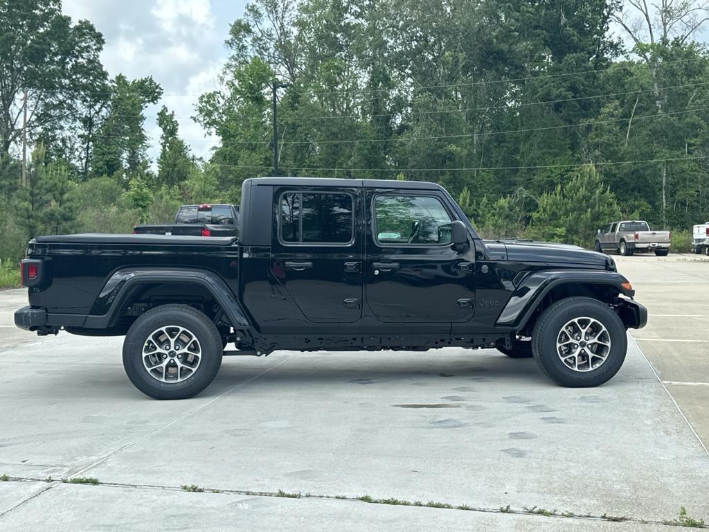 new 2024 Jeep Gladiator car, priced at $50,055