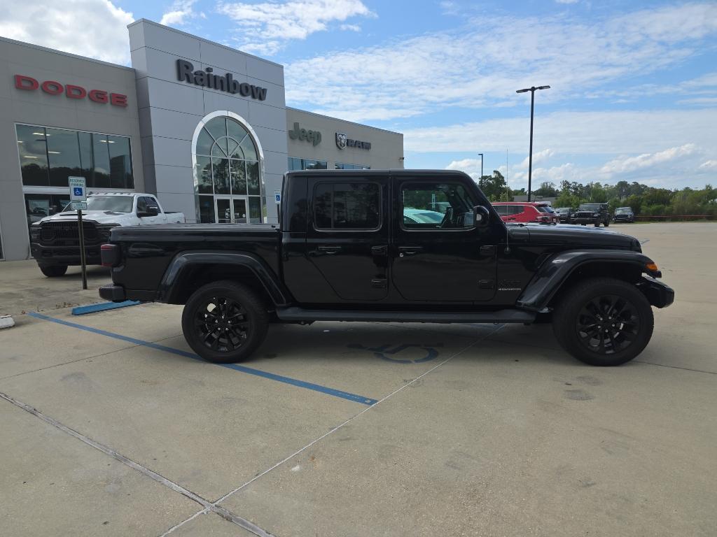 used 2023 Jeep Gladiator car, priced at $35,897