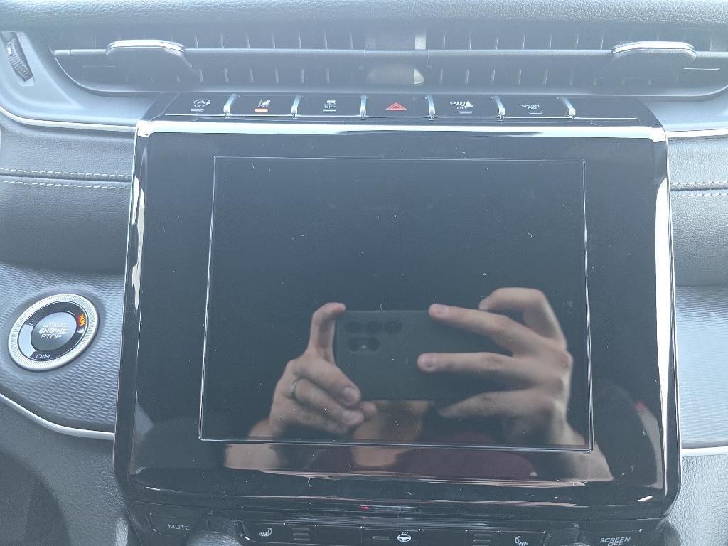 new 2025 Jeep Grand Cherokee car, priced at $38,570