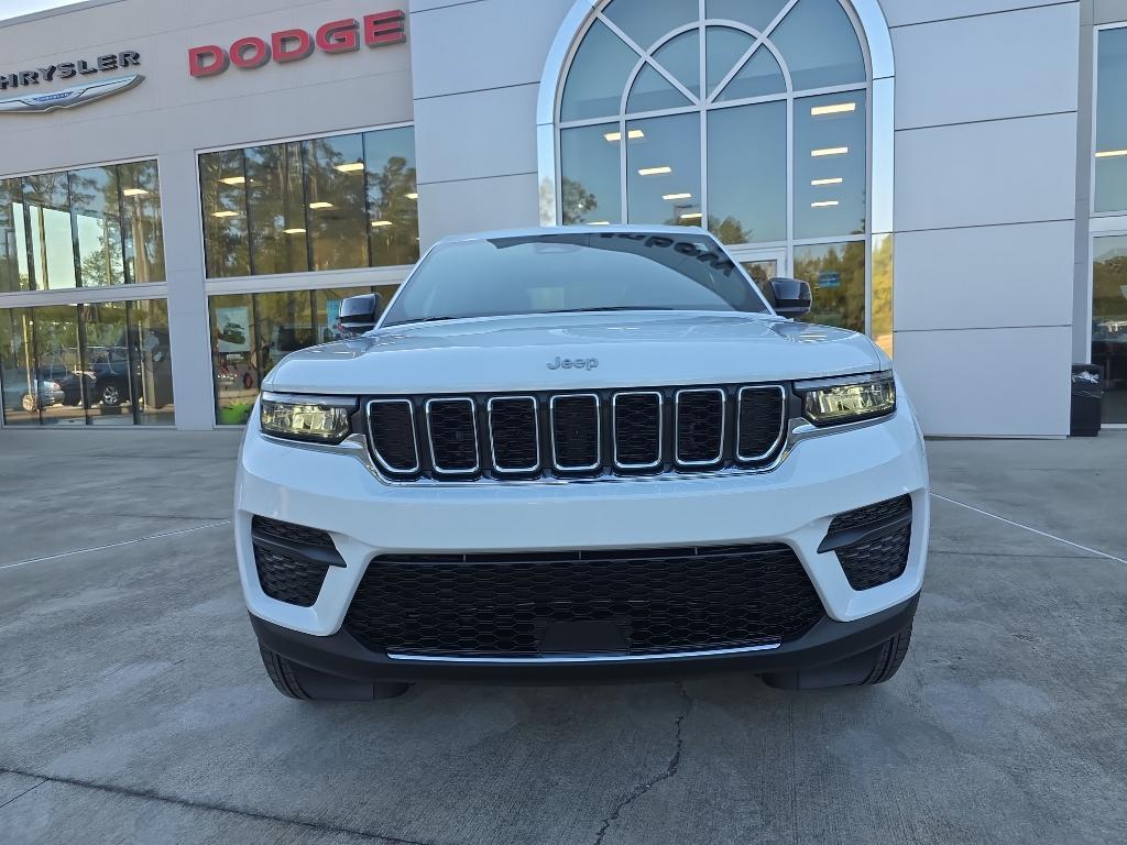 new 2025 Jeep Grand Cherokee car, priced at $38,570