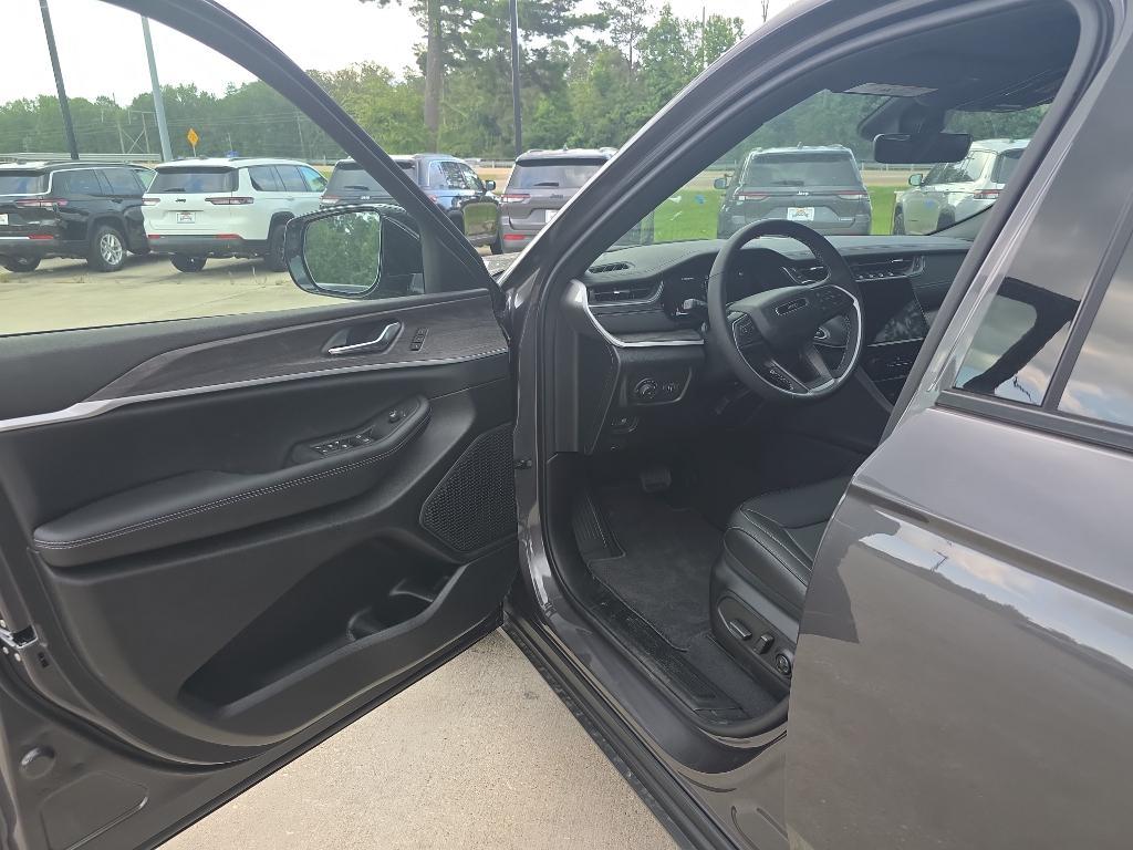 new 2025 Jeep Grand Cherokee L car, priced at $46,110