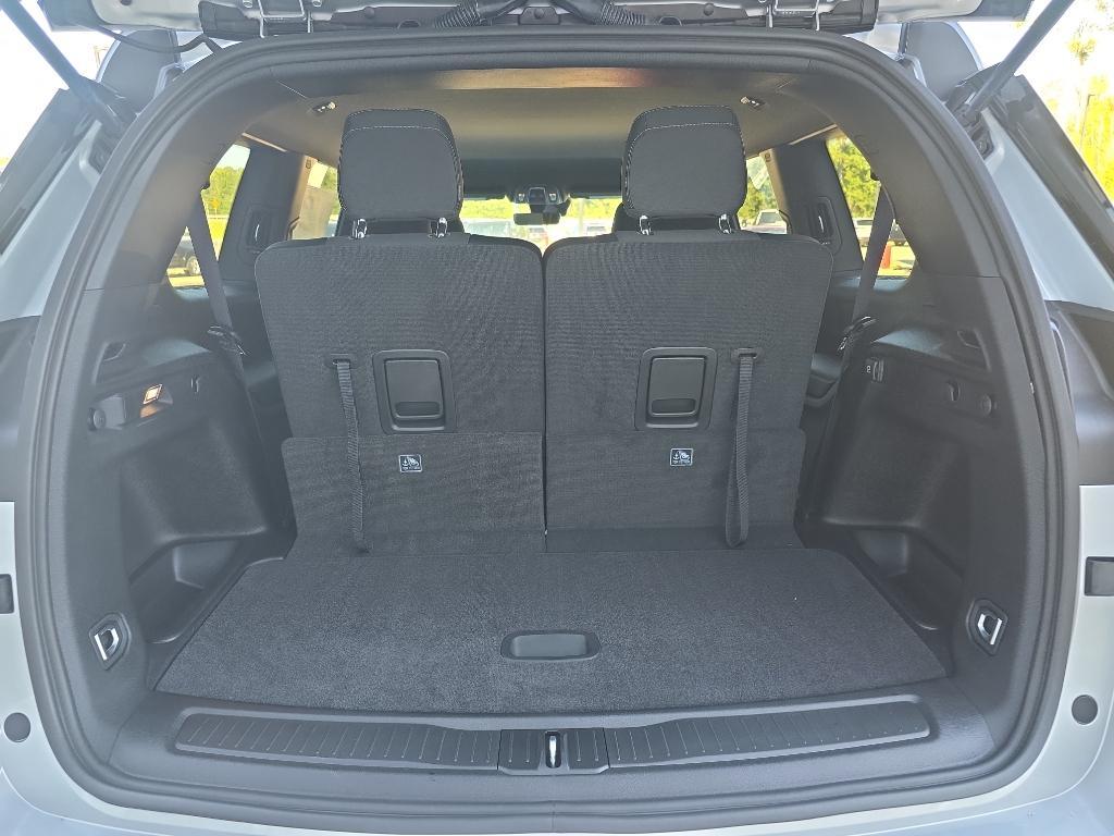 new 2025 Jeep Grand Cherokee L car, priced at $37,125