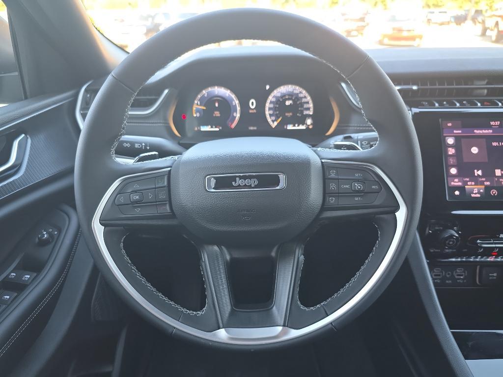 new 2025 Jeep Grand Cherokee L car, priced at $37,125