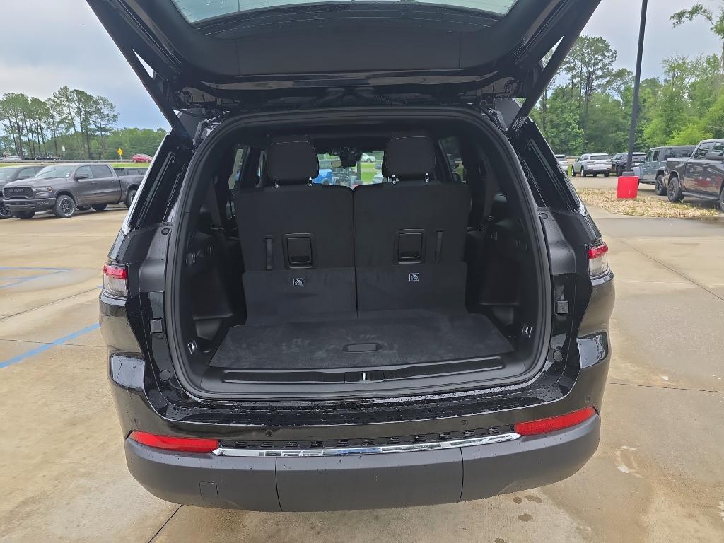 new 2025 Jeep Grand Cherokee L car, priced at $46,415