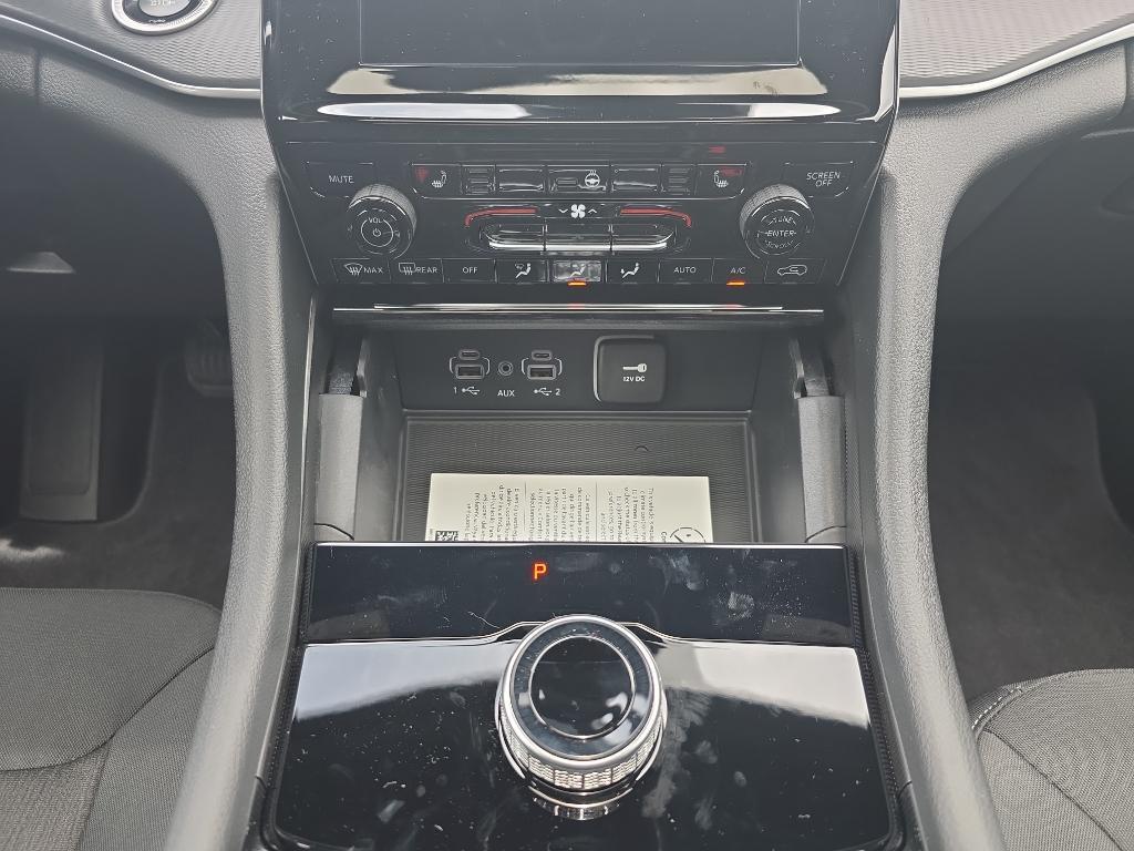 new 2025 Jeep Grand Cherokee L car, priced at $40,915