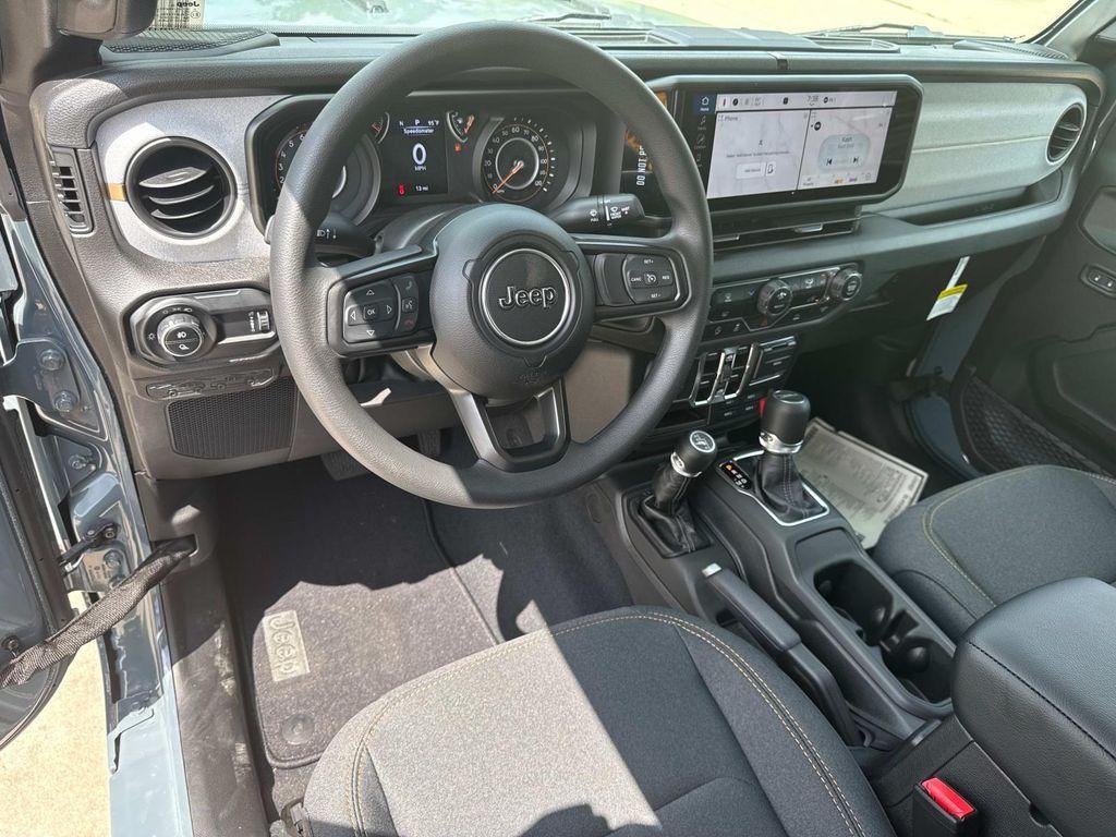 new 2025 Jeep Gladiator car, priced at $44,475
