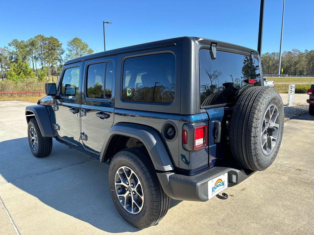 new 2025 Jeep Wrangler car, priced at $45,370