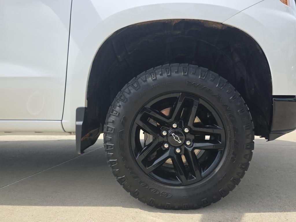 used 2023 Chevrolet Silverado 1500 car, priced at $35,997