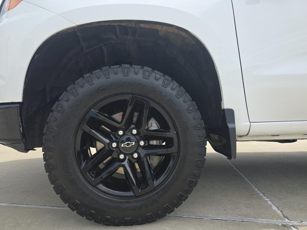 used 2023 Chevrolet Silverado 1500 car, priced at $35,997