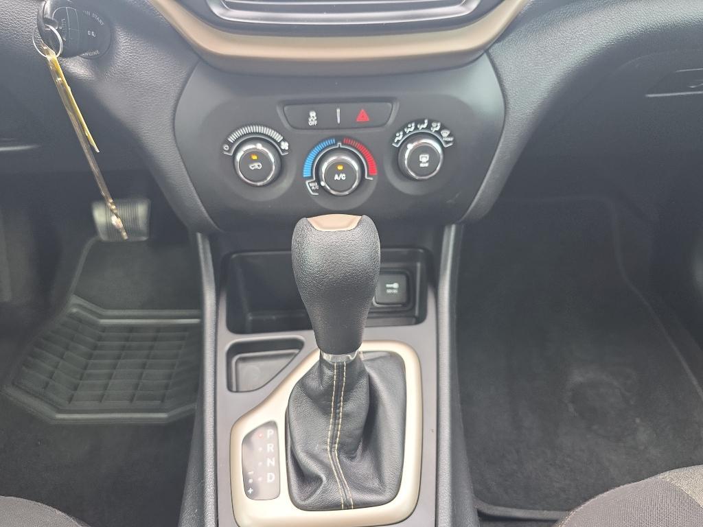 used 2018 Jeep Cherokee car, priced at $16,377