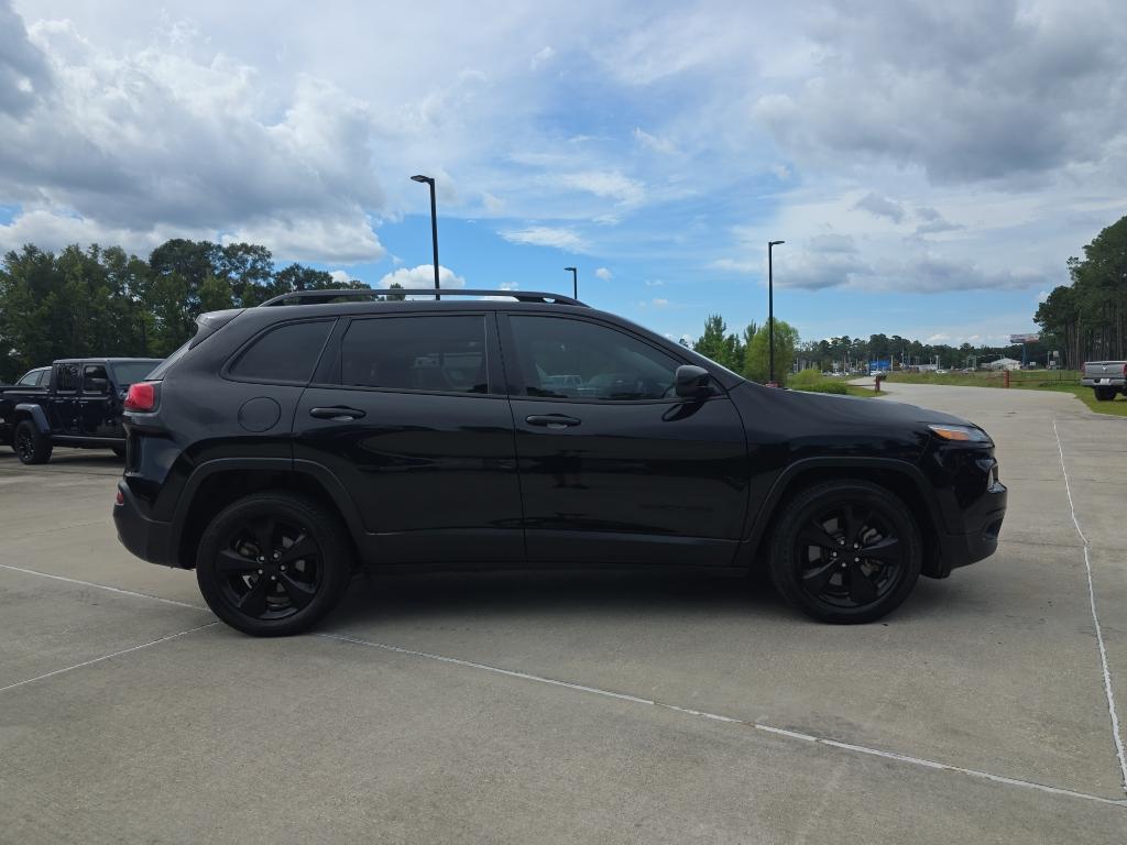 used 2018 Jeep Cherokee car, priced at $16,377