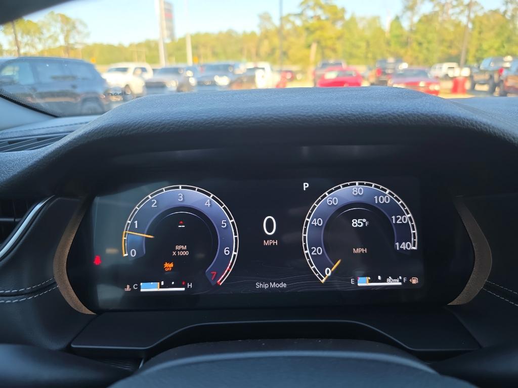 new 2025 Jeep Grand Cherokee car, priced at $39,165