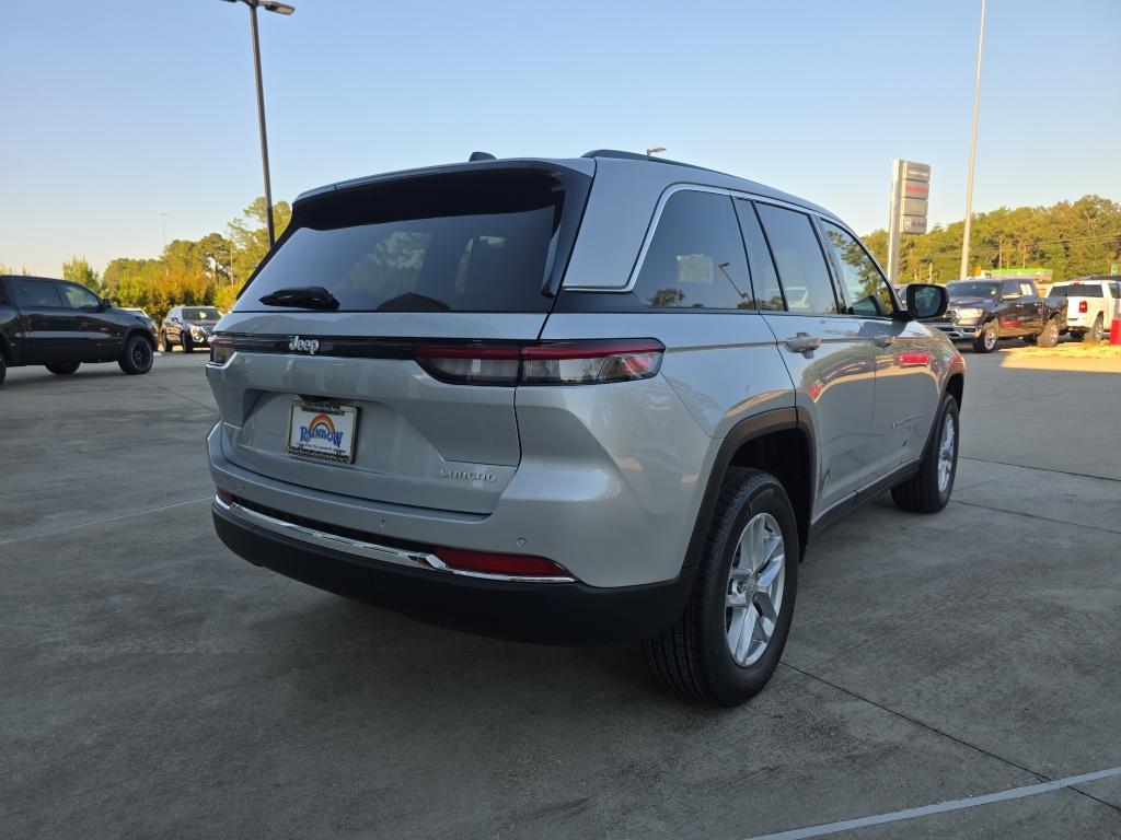 new 2025 Jeep Grand Cherokee car, priced at $39,165