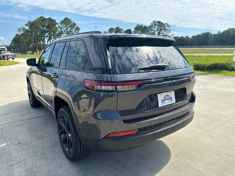 new 2024 Jeep Grand Cherokee car, priced at $41,875