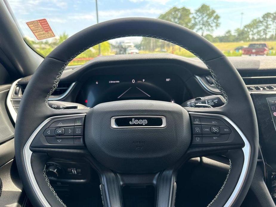 new 2024 Jeep Grand Cherokee car, priced at $41,875