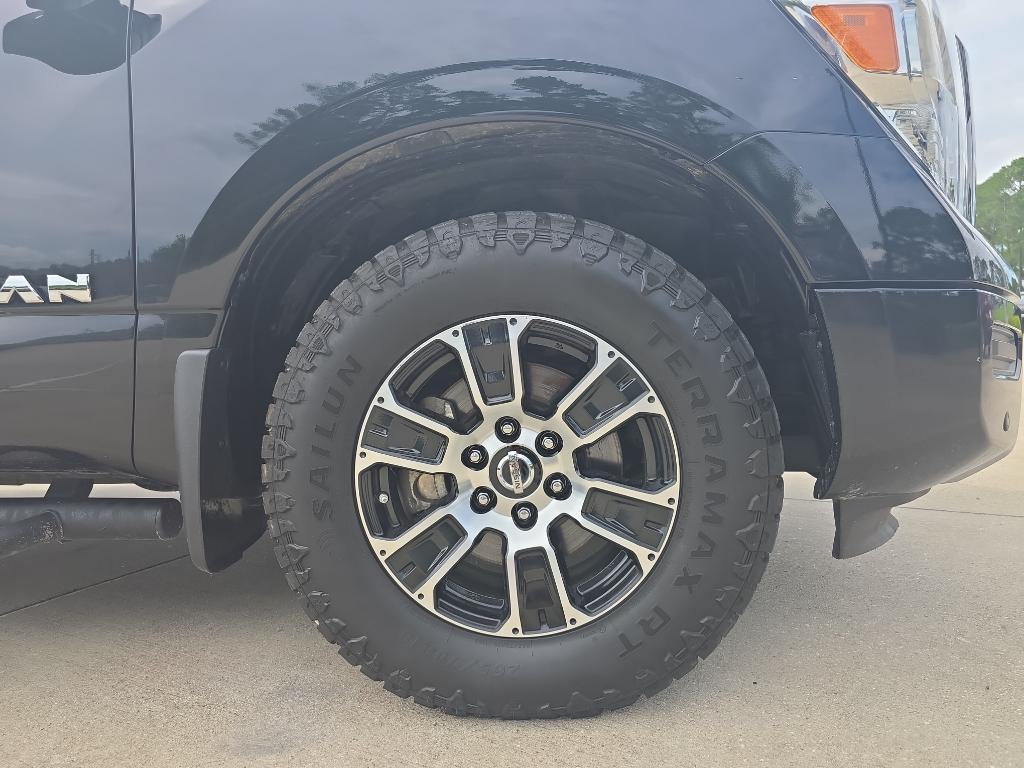 used 2022 Nissan Titan car, priced at $31,977