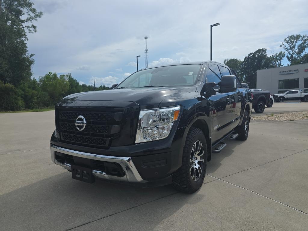 used 2022 Nissan Titan car, priced at $31,977