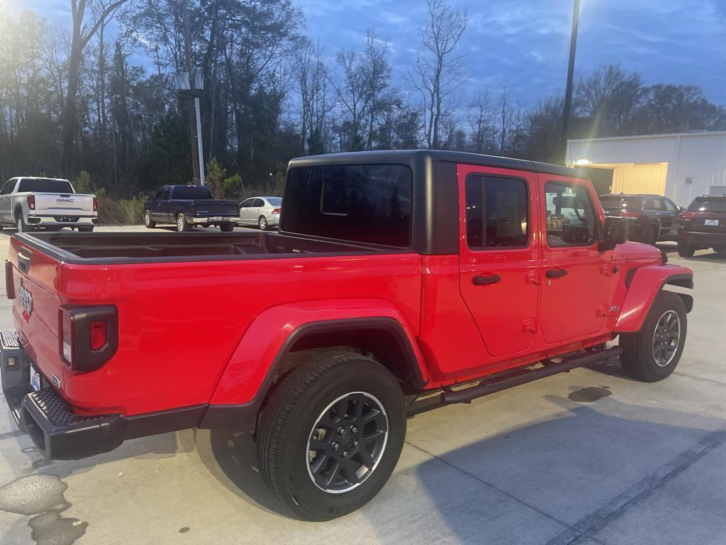 used 2023 Jeep Gladiator car, priced at $33,257