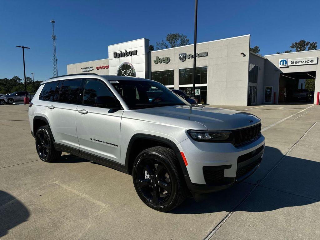 new 2025 Jeep Grand Cherokee L car, priced at $43,175