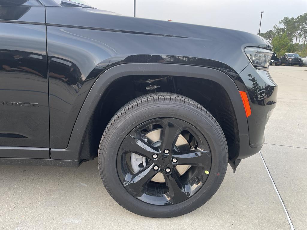 new 2025 Jeep Grand Cherokee L car, priced at $48,080