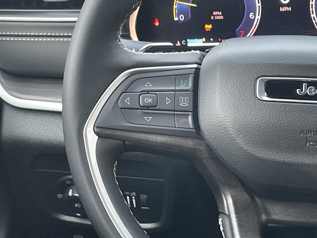 new 2025 Jeep Grand Cherokee L car, priced at $48,080