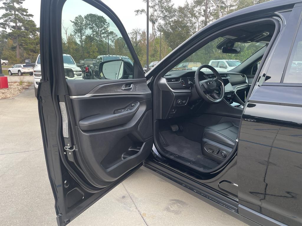 new 2025 Jeep Grand Cherokee L car, priced at $48,080