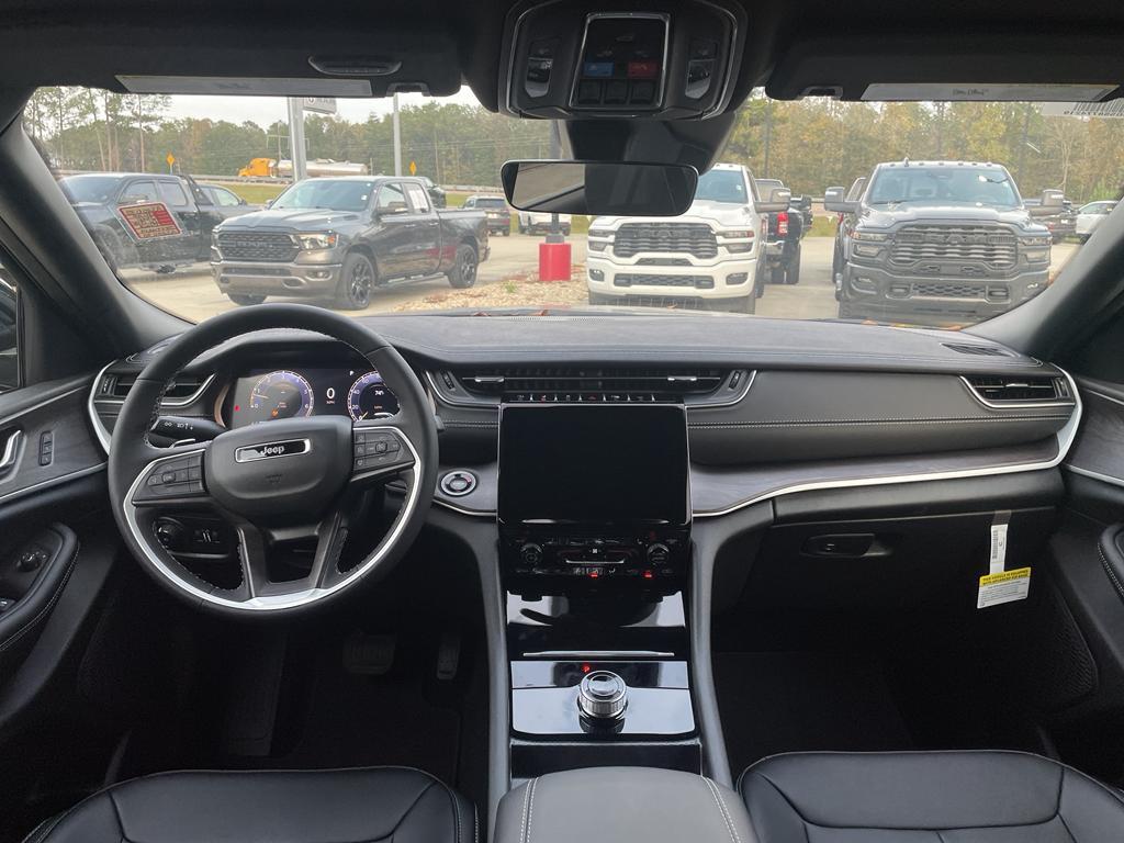 new 2025 Jeep Grand Cherokee L car, priced at $48,080