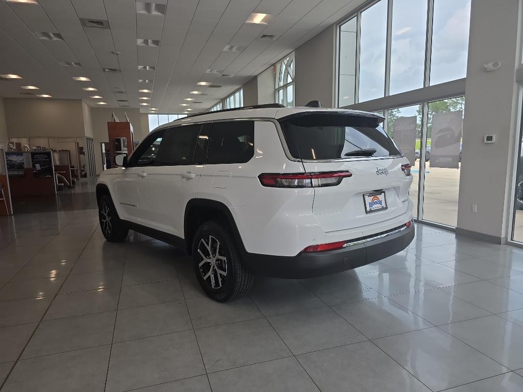 new 2025 Jeep Grand Cherokee L car, priced at $44,015