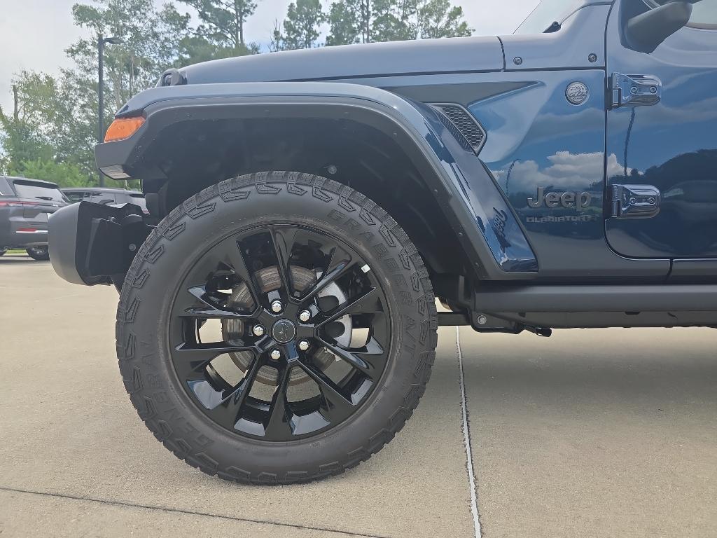 new 2025 Jeep Gladiator car, priced at $40,675