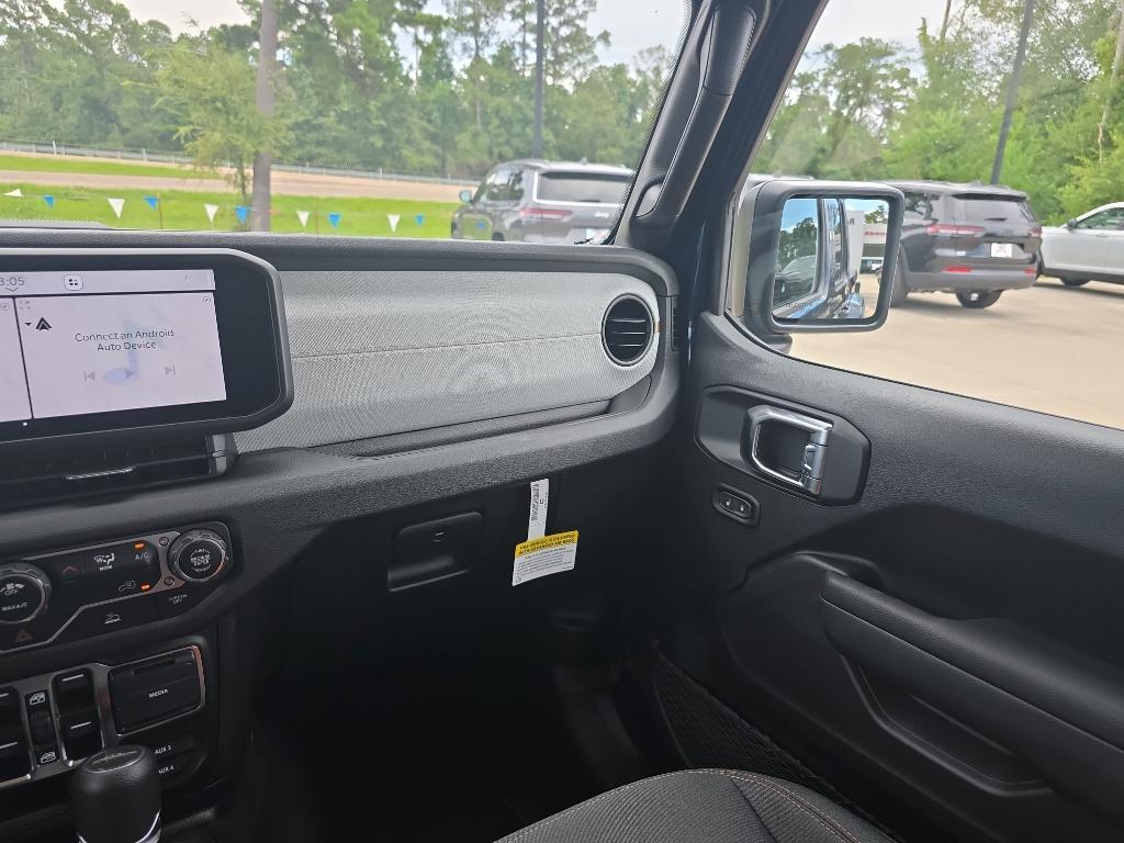 new 2025 Jeep Gladiator car, priced at $40,675