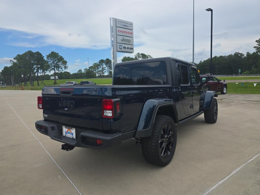 new 2025 Jeep Gladiator car, priced at $40,675