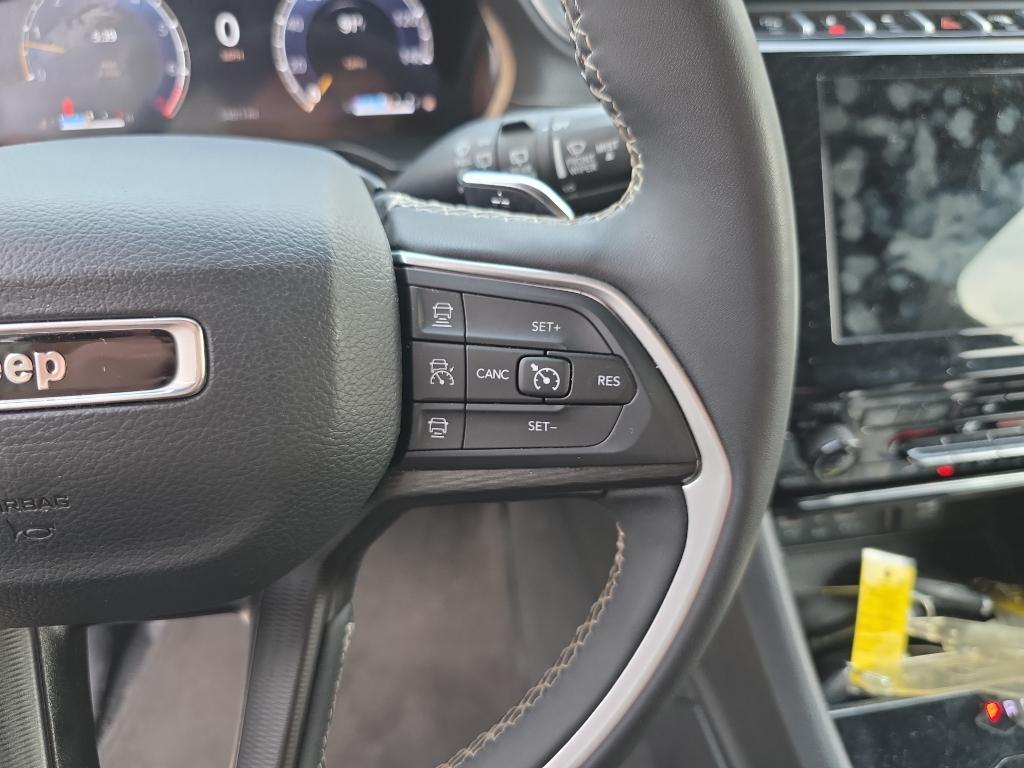 used 2024 Jeep Grand Cherokee L car, priced at $28,897